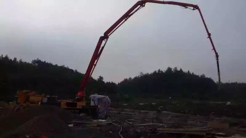 攪拌拖泵,攪拌天泵,混凝土攪拌站,車載攪拌泵,混凝土濕噴機(jī) 攪拌拖泵,攪拌天泵,混凝土攪拌站,車載攪拌泵,混凝土濕噴機(jī)