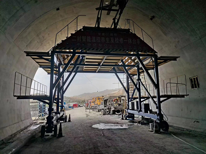 布料機(jī)、大型布料機(jī)、行走式布料機(jī)、圓筒布料機(jī)、行走式液壓布料機(jī)、移動(dòng)式液壓布料機(jī)、電動(dòng)布料機(jī)、手動(dòng)布料機(jī)、梁場(chǎng)專用液壓布料機(jī)